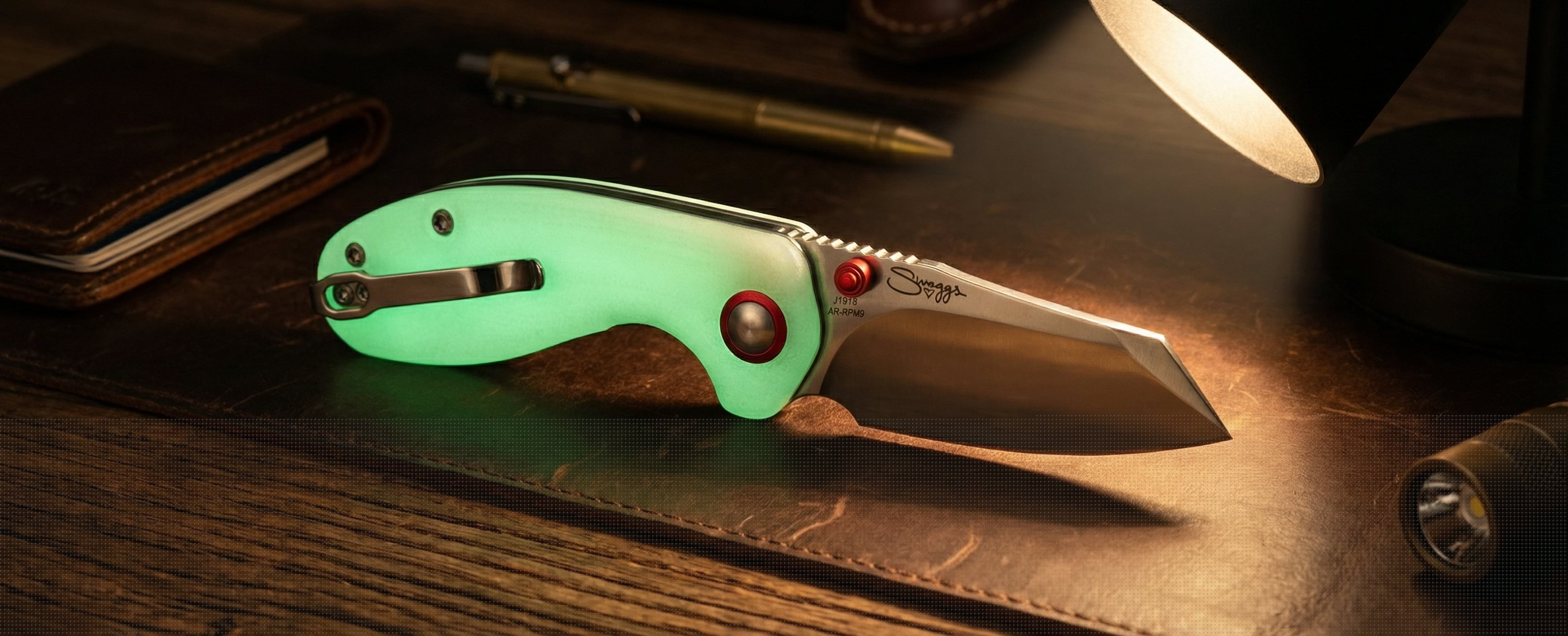 Maileah Glow Edition: CJRB’s New Chapter in Compact EDC Knives