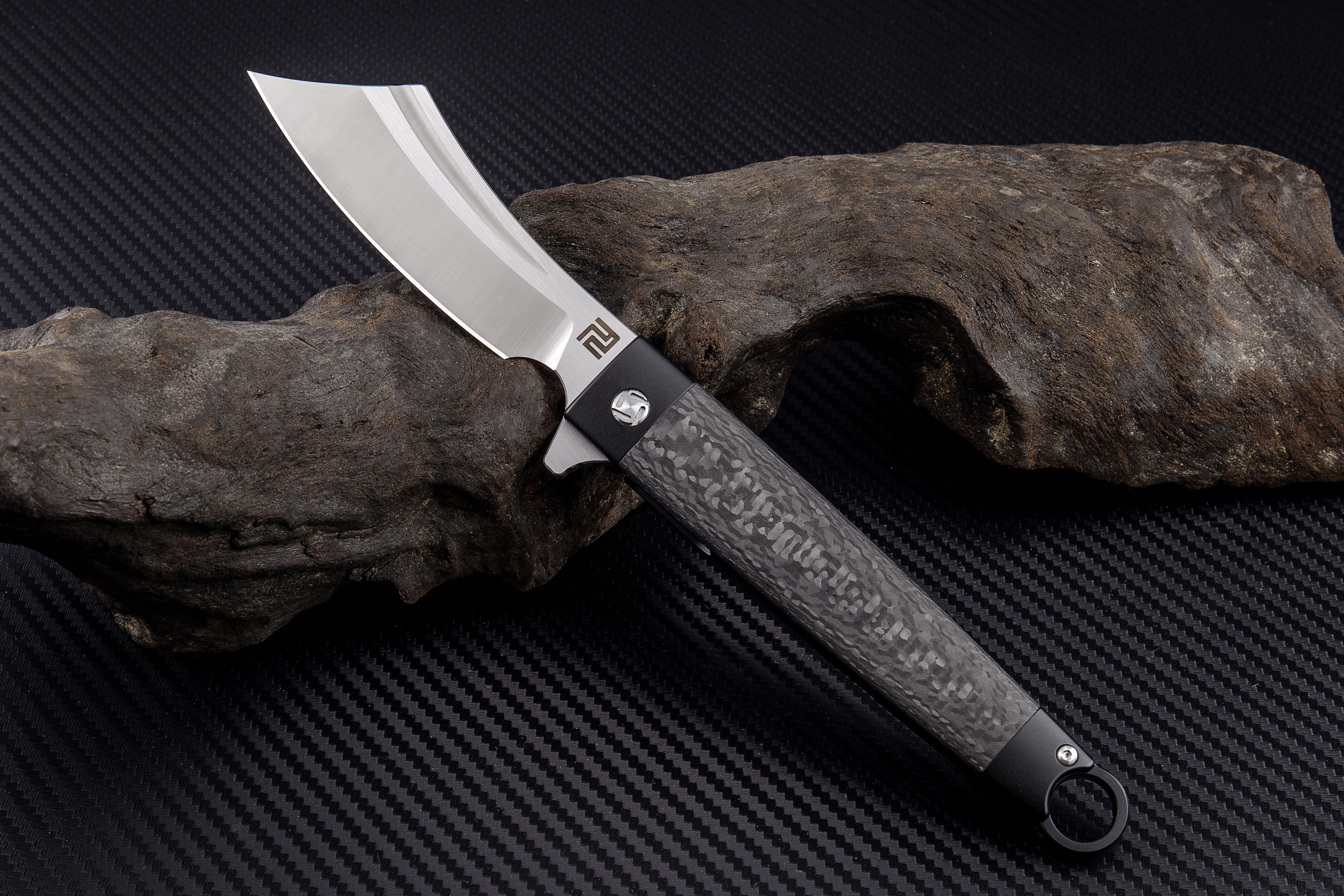 Artisan Cutlery Cutlass ATZ-1830G S35VN Blade Titanium and Carbon fiber Handle Folding Knives