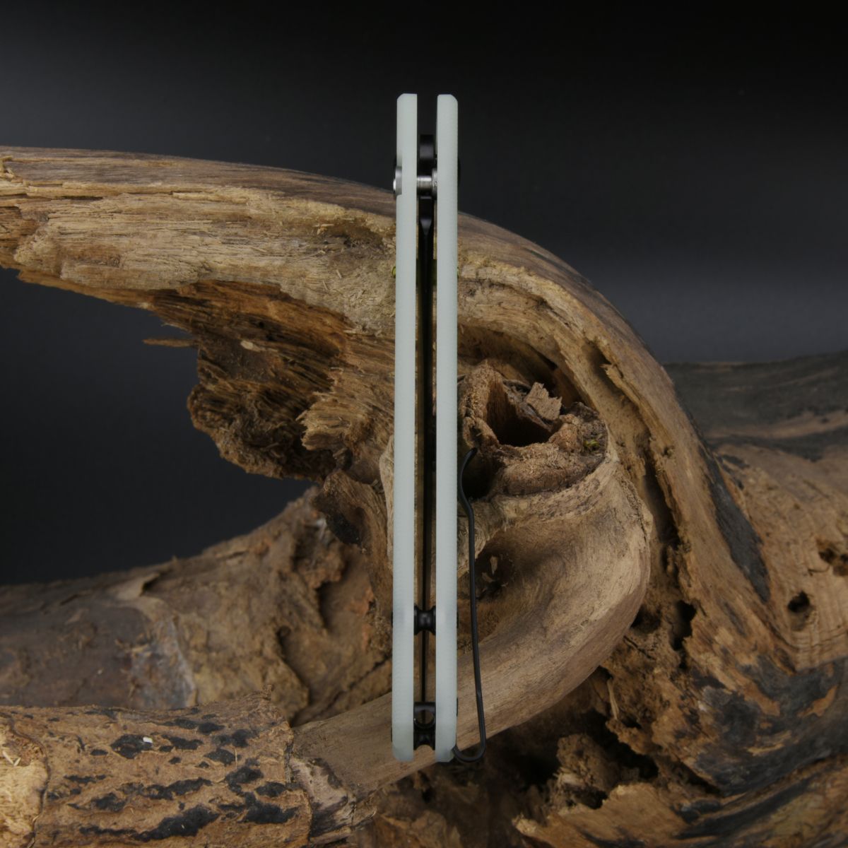 Artisan Cutlery Andromeda 1856P AR-RPM9 Blade G10 Handle Folding Knife