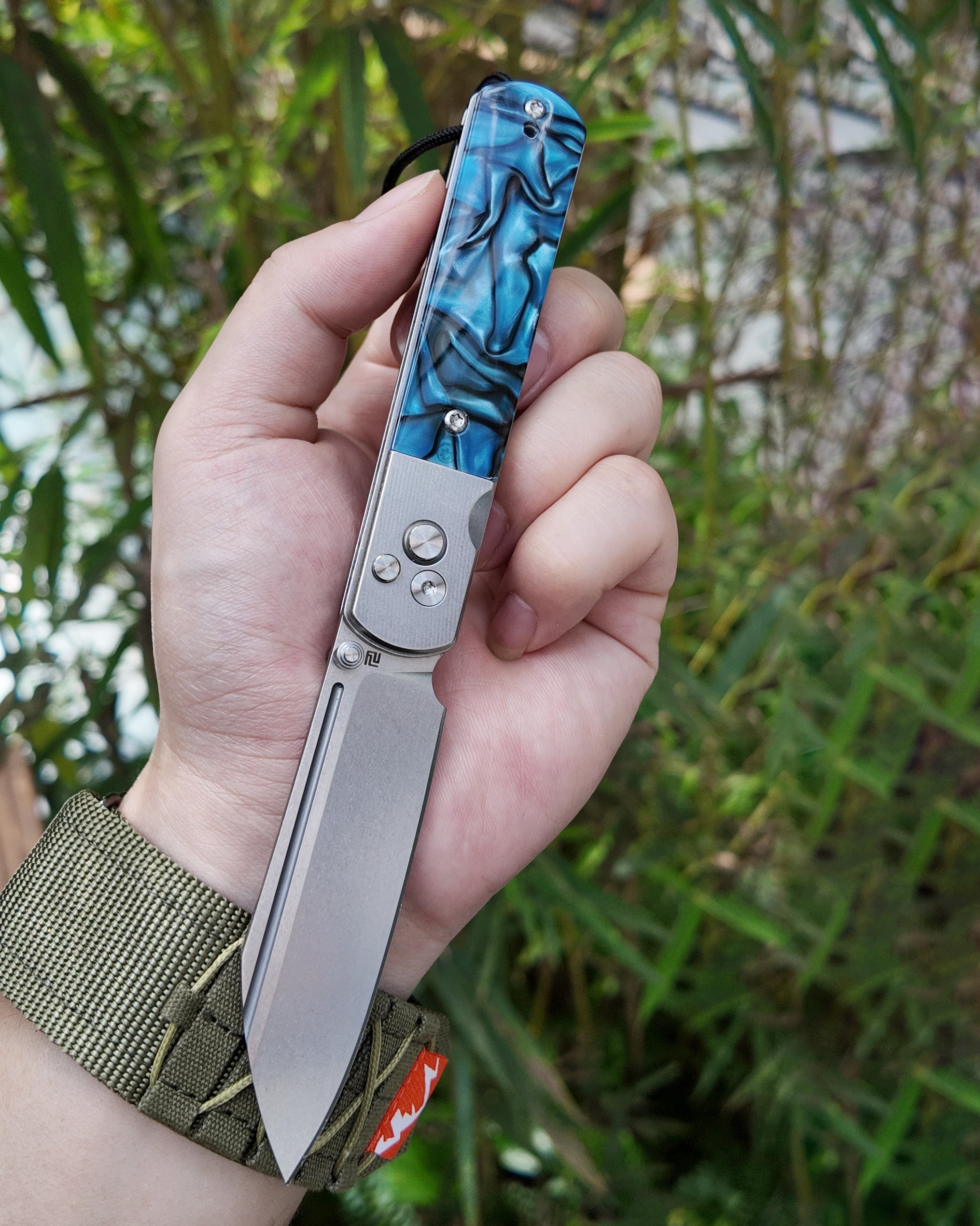 Artisan Cutlery Holm 1875P AR-RPM9 Steel Blade Acrylic Handle Folding Knives - Deep Sea Blue Acrylic (1875P-BA)