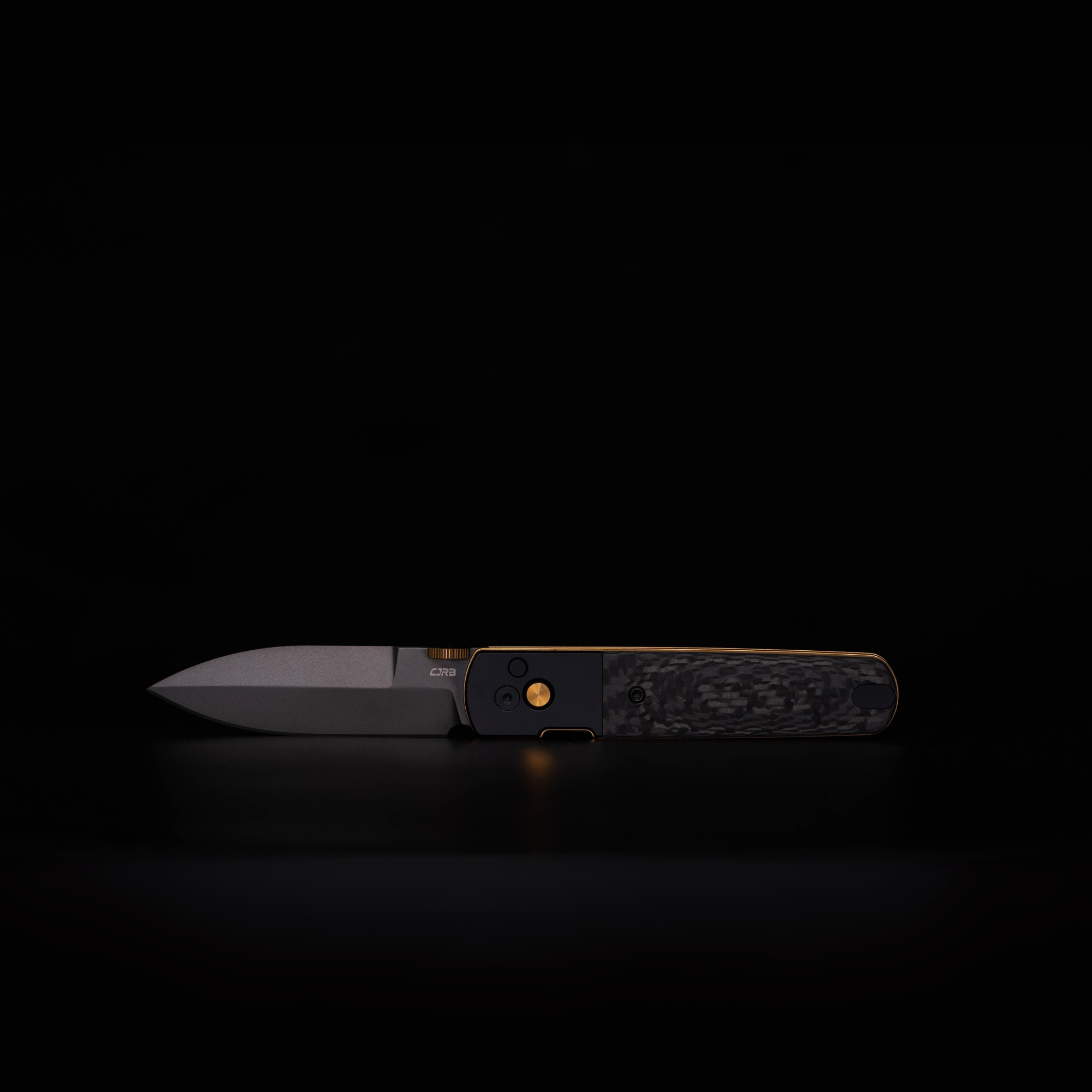 CJRB The Perfect Locust -Classy Carbon | Button Lock (J1951G-BCF)