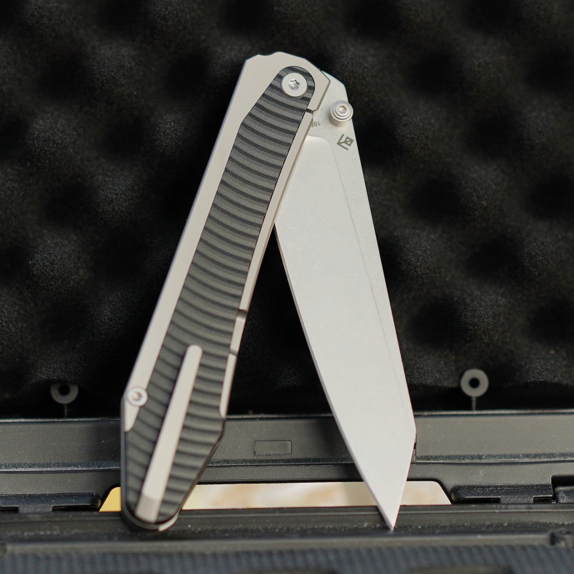 Artisan Cutlery Trust Thumb Stud & Frame Lock Knife Titanium and Aluminum Handle (3.758'' Stone Wash S35VN Blade) 1886G-GY
