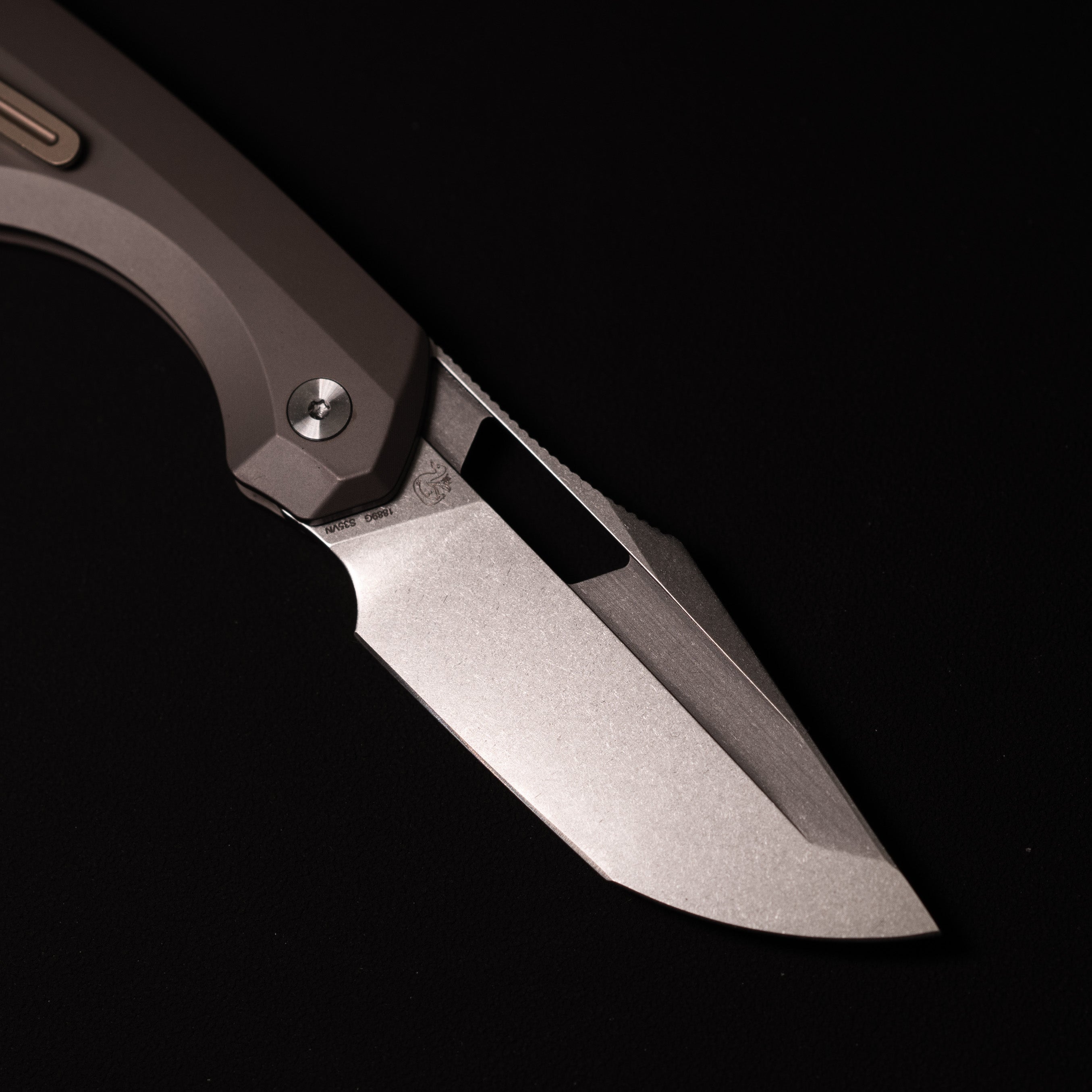 Artisan Cutlery Mousebird Thumb Hole Top Liner lock Lock EDC Knife Titanium Handle Gold Titanium Clip(3'' CPM S35VN Stone Wash Blade ) 1889G-DG