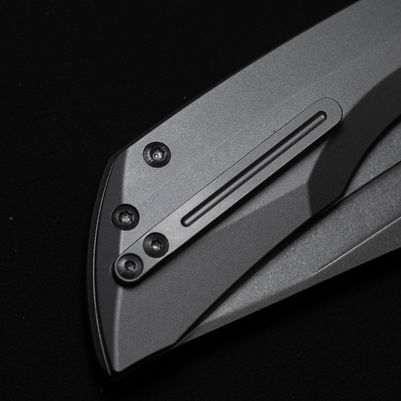 Artisan Cutlery Mousebird Thumb Hole Top Liner Lock EDC Knife Titanium Handle Titanium Clip(3'' CPM S35VN Stone Wash Blade ) 1889G-GY