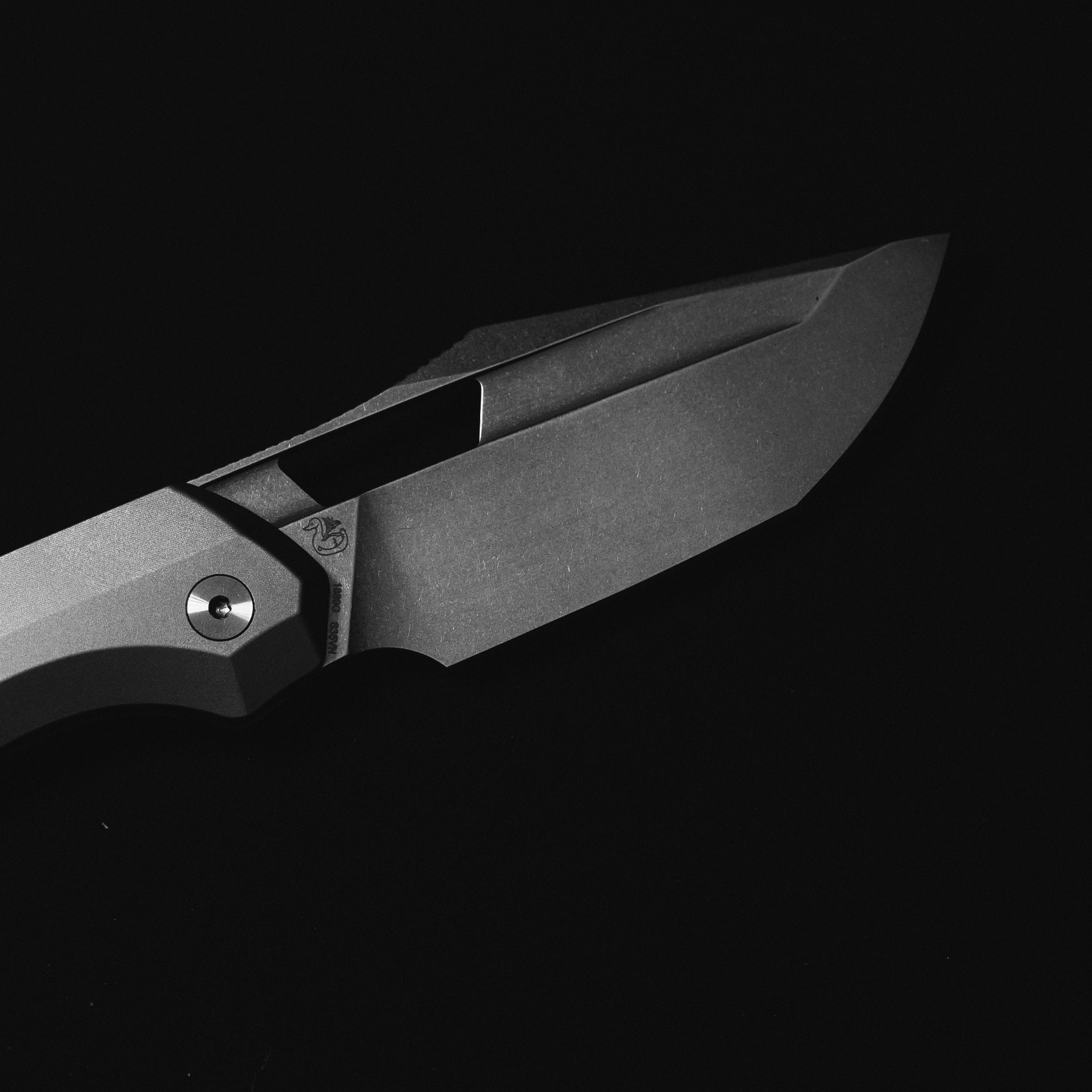 Artisan Cutlery Mousebird Thumb Hole Top Liner lock Lock EDC Knife Titanium Handle Titanium Clip(3'' CPM S35VN Stone Wash Blade ) 1889G-GY