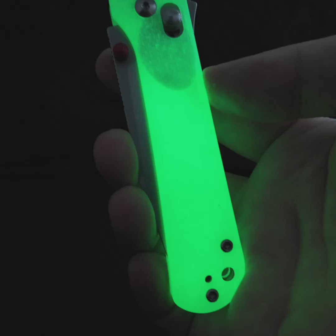 CJRB Bolt Recoil Lock V2 & Thumb Stud G10(Glow In the Dark) Handle